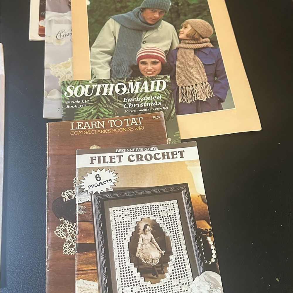 Assortment of pamphlets with projects to crochet, Knit and Tat 🧶🧣 - Picture 2 of 14